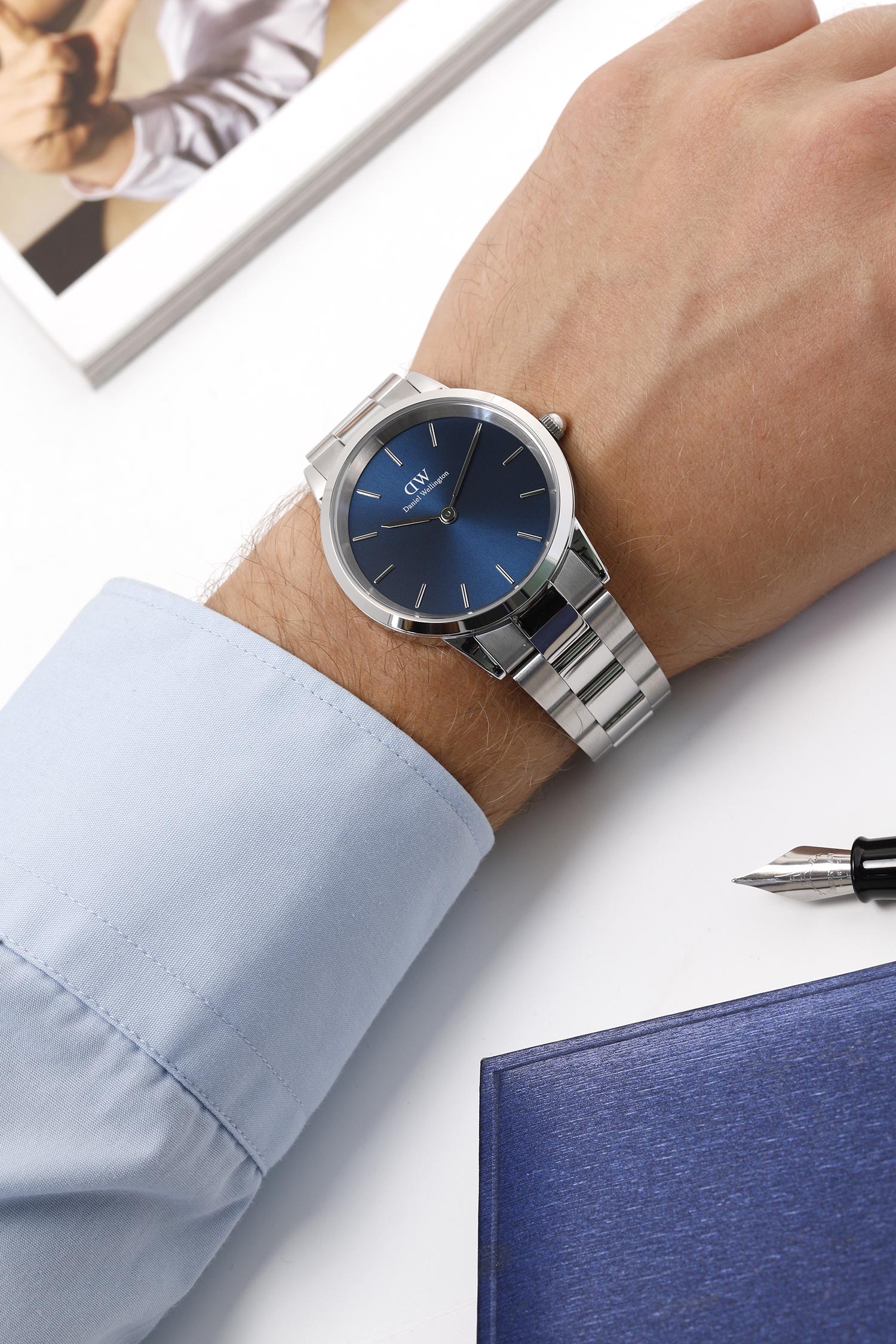 Наручные часы Daniel Wellington Iconic Link Arctic 40 S Blue
