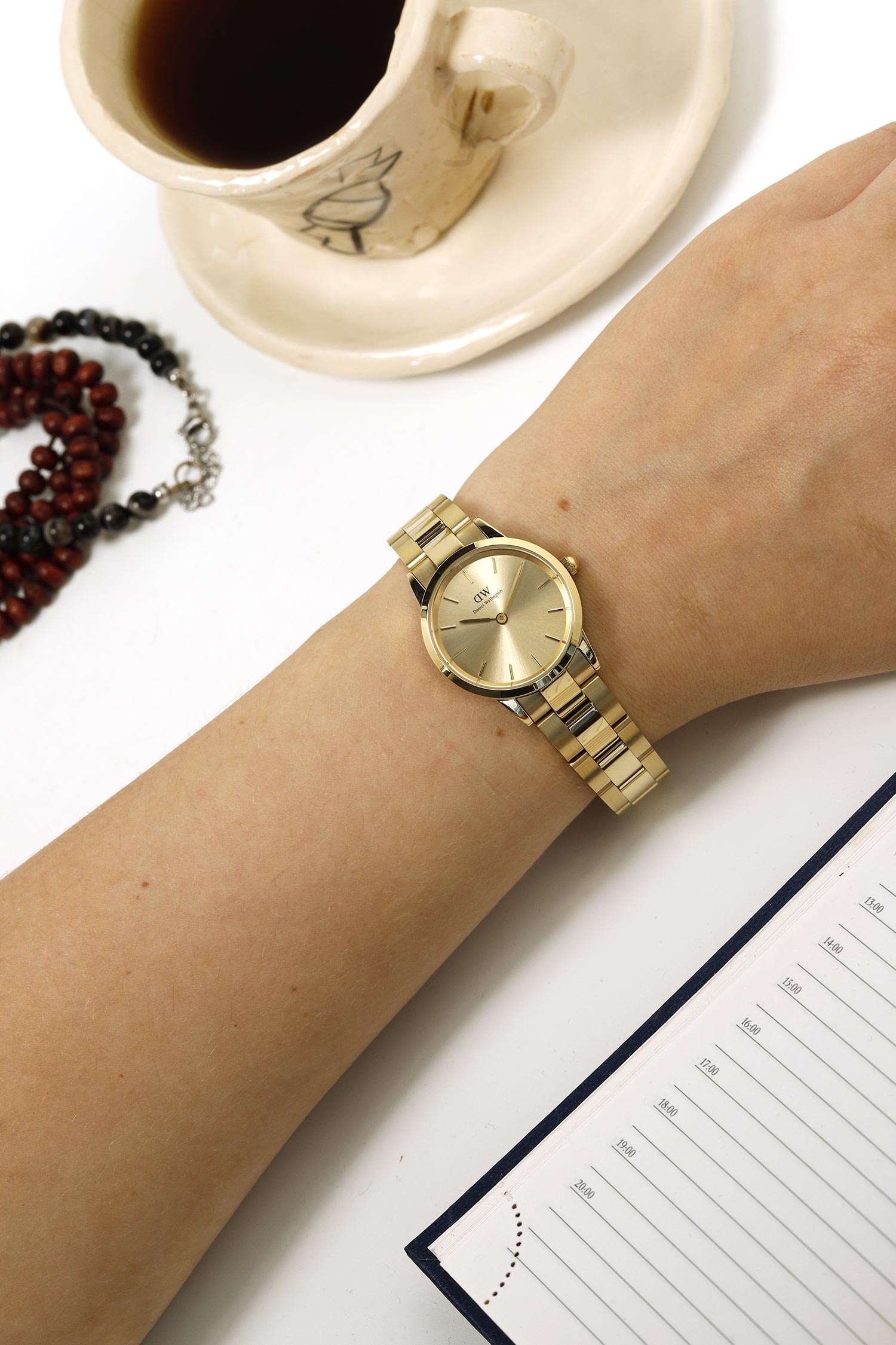 Наручные часы Daniel Wellington Iconic Link Unitone 28 G Gold