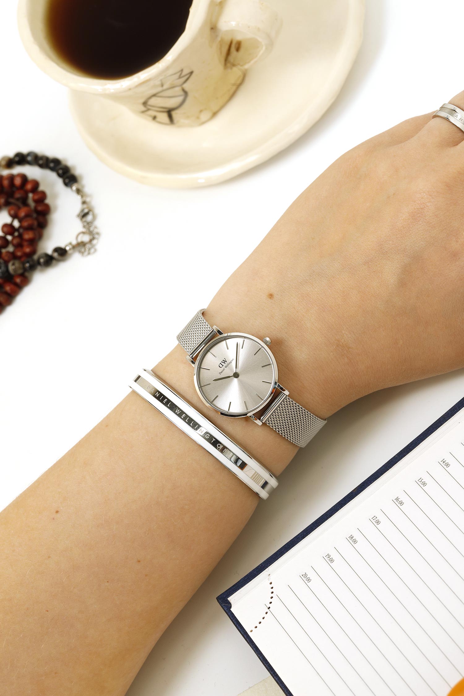Наручные часы Daniel Wellington Petite Unitone 28 S Silver
