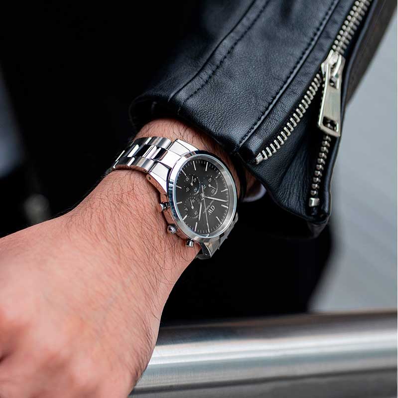 Наручные часы Daniel Wellington Iconic Chronograph 42 Link S Onyx